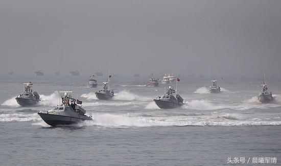 伊朗海空阅兵主要依靠“小鬼当家”