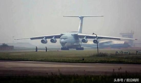 中国空军伊尔76运输机