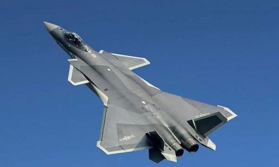 歼-20是中国空军在2020年之后作战能力骨干和中坚