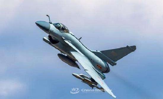 歼-15D主要武器可能是YJ-91反辐射导弹