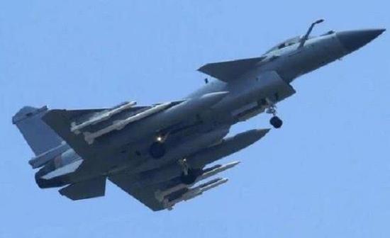 未为不排除巴基斯坦空军采购1-2中队歼-10C,它与JF-17形成高低搭配