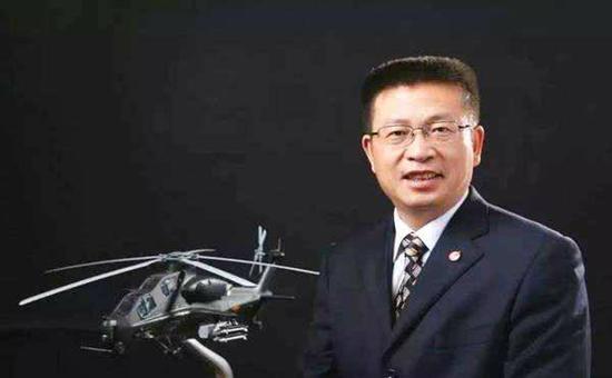 图片:航空工业直升机总设计师吴希明证明中俄40吨级直升机项目进展顺利。