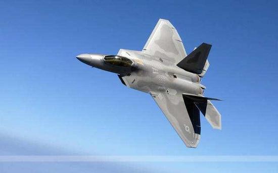 F22