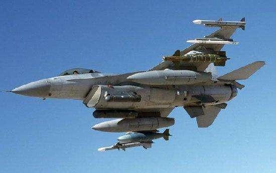 F16