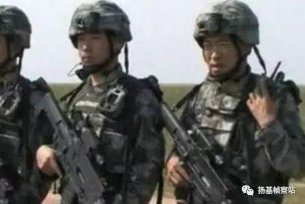 第三阶段,由同一侦察营试用,注意战士身上的装具已经接近QTS-11的配套