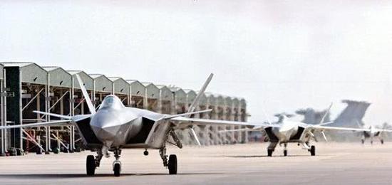 歼-20列装作战部队,标明即将大规模生产和列装中国空军