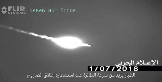 发现地面导弹升空后,F-15首先加速,可能开启加力,红外特征明显增强