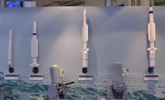 美国海军以标准3、标准6等舰空导弹,以及海拉姆等近防武器构筑海上反导系统。
