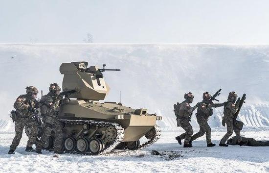 与步兵协同