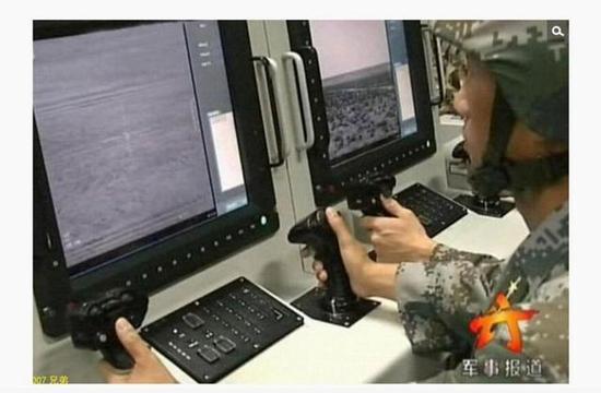 ▲“红箭10”发射车内的显控台(图片来源于:网络)