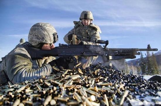M240