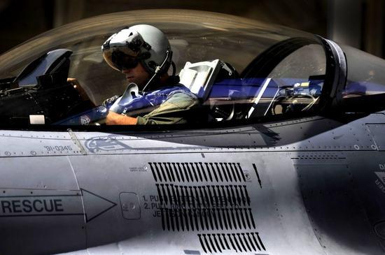 F-16“战隼”