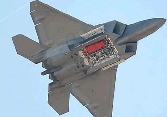 F22