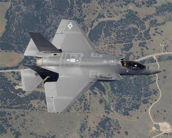 F35为什么能被美国海军选中,为何没人提那?