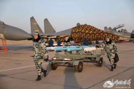 当然解放军的空地打击能力确实符合“铁锤砸核桃”这一定义