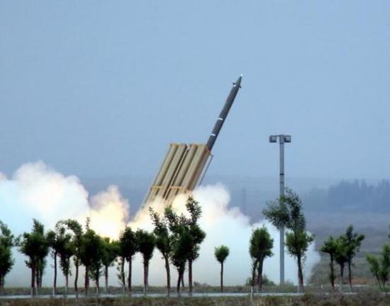 AR-3的370毫米火箭弹其实已经可以和DF-11“抢生意”了