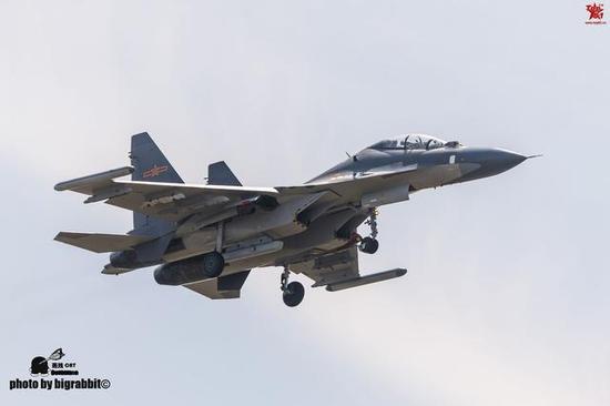 苏-30MKK加挂国产电子吊舱就有空军工程大学的功劳