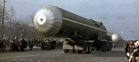 1966年阅兵仪式上的A-350导弹