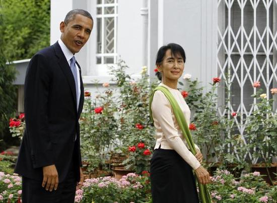 2012年11月19日,昂山素季在缅甸仰光会见奥巴马