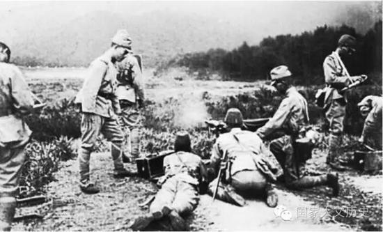 日军作战准备 :新兵重机枪训练