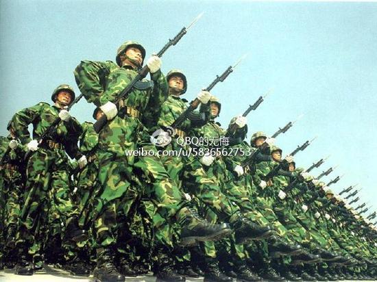 国庆50周年阅兵式上的81式步枪
