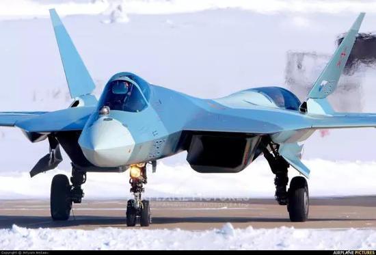 首度测试T-50雷达试验型的T-50-3原型机