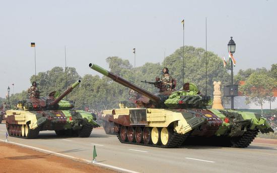 T-72M1坦克作为印度现今保有量最大的坦克,确实已经面临过于老旧和性能无法满足要求的问题