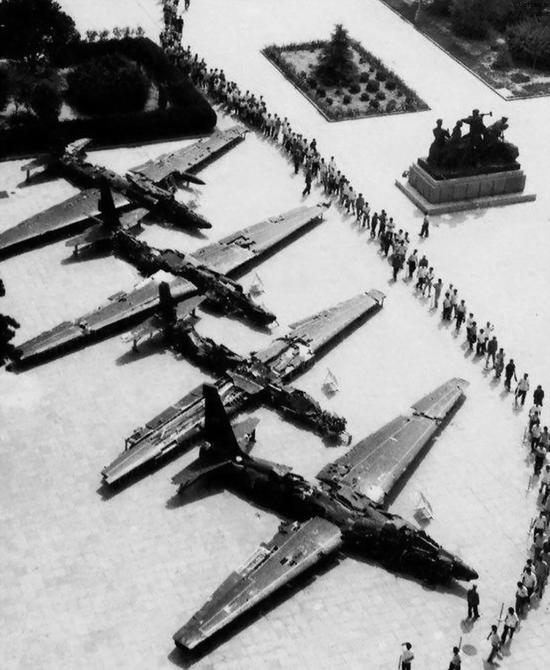 1966年,在北京的中国人民革命军事博物馆展出的4架U-2残骸