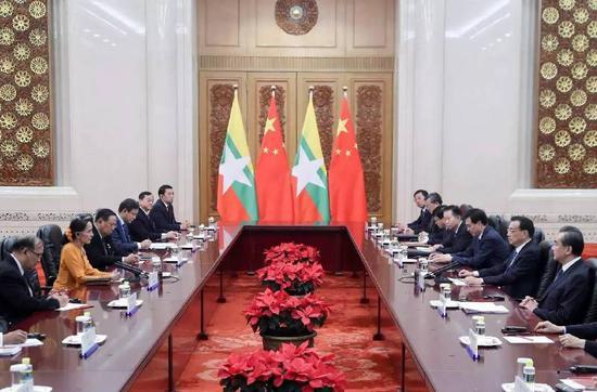 国务院总理李克强5月16日下午在会见昂山素季,强调“维护中缅边境安全稳定”