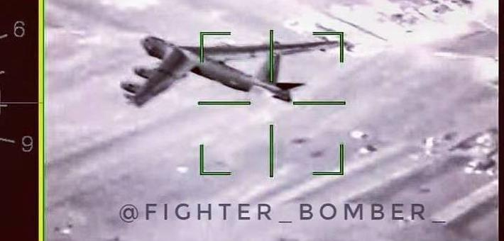 在南海我们得这样!美B52被俄苏35雷达锁定