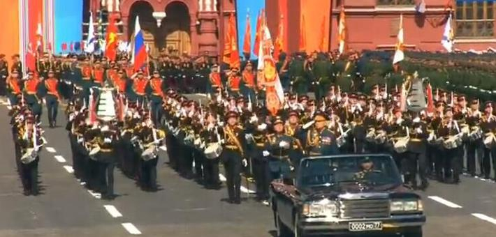 俄红场大阅兵步兵方阵编队规模宏大