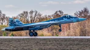 苏57参加阅兵彩排