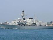 英媒：英国老旧军舰进南海 被16艘中国军舰“围观”