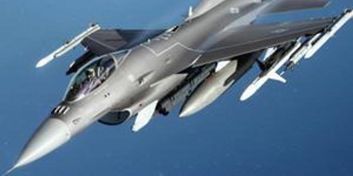 台中将:F16V会被摧毁在机场 即使升空也被歼10C压制