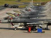 台军F16V战机采用隐形涂料 雷达发射面积降低30%