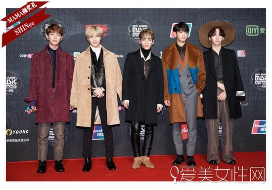 SHINee集体亮相红毯