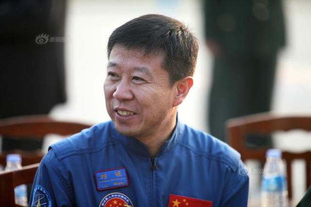 中国航天员群像 航天事业辉煌离不开他们的名字
