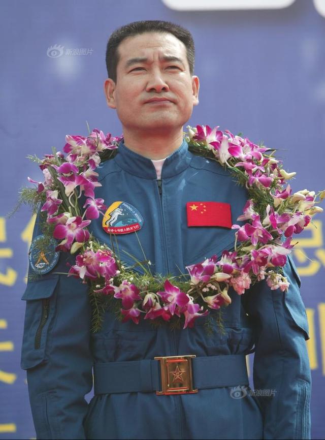 中国航天员群像 航天事业辉煌离不开他们的名字