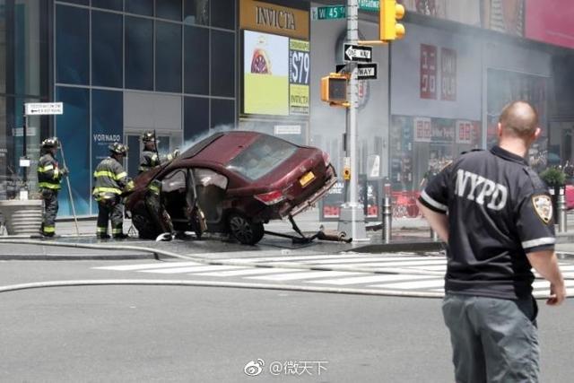 纽约时代广场汽车冲入人行道撞死1人