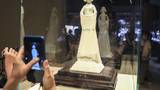 “远看是纱 近看是瓷” 德化瓷精品上海展出