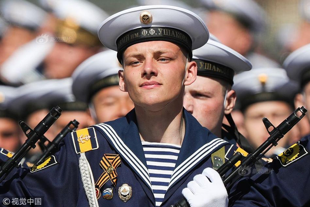 Ī˹�ƺ쳡����ʢ���ı�  ��������ս��ʤ��73����