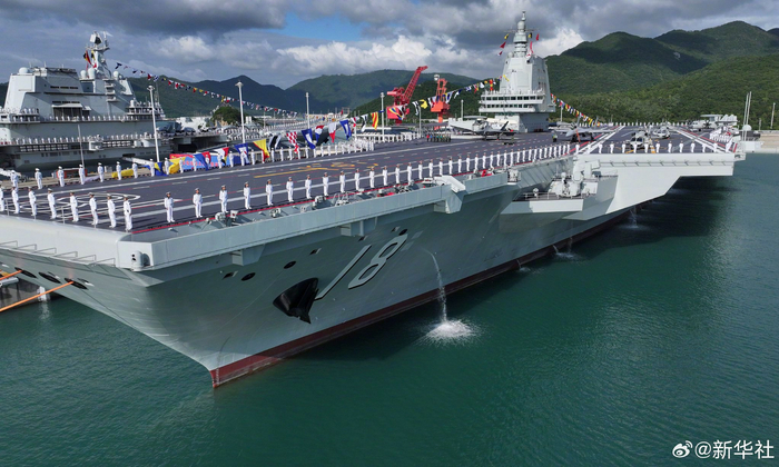 高清大图!我国第一艘电磁弹射型航空母舰入列