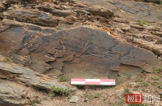 秦始皇遣使昆仑采药的证据找到了?“昆仑石刻”陷真假争议,青海文保部门最新发声