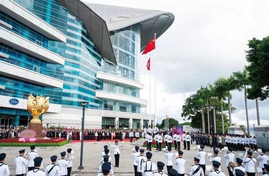 全球资本变局,港股何以东升?谁在港股买买买?