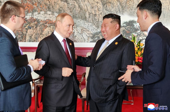 普京生日当天,接到了金正恩的电话