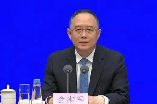 今年前后脚落马的两正部:曾同期公选副厅,仕途交集20年