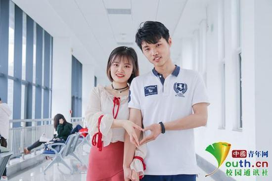 图为两人校园生活写真。中国青年网通讯员 卢赟 摄