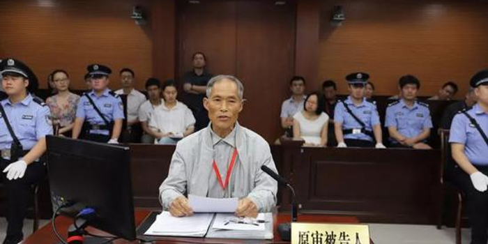 男子因3万元橘子罐头被判诈骗罪 32年后再审无