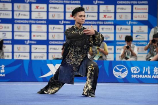 孙家闳在成都世界大学生运动会比赛中