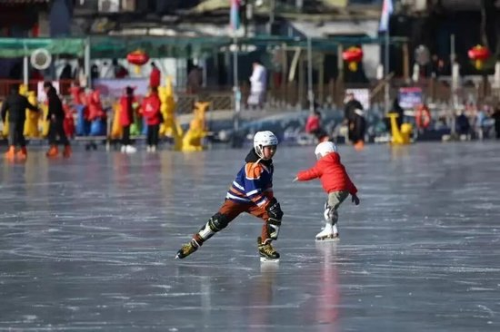 终于来了！北京什刹海后海冰场今起开放